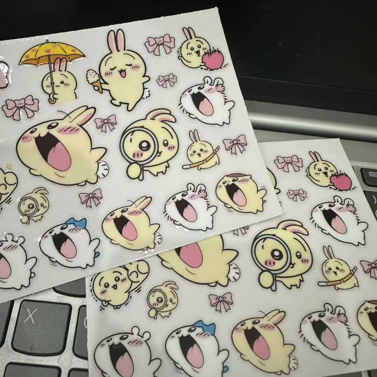 Adesivi decorativi 3D tridimensionali Kawaii Chiikawa Usagi per laptop, cellulari e tablet