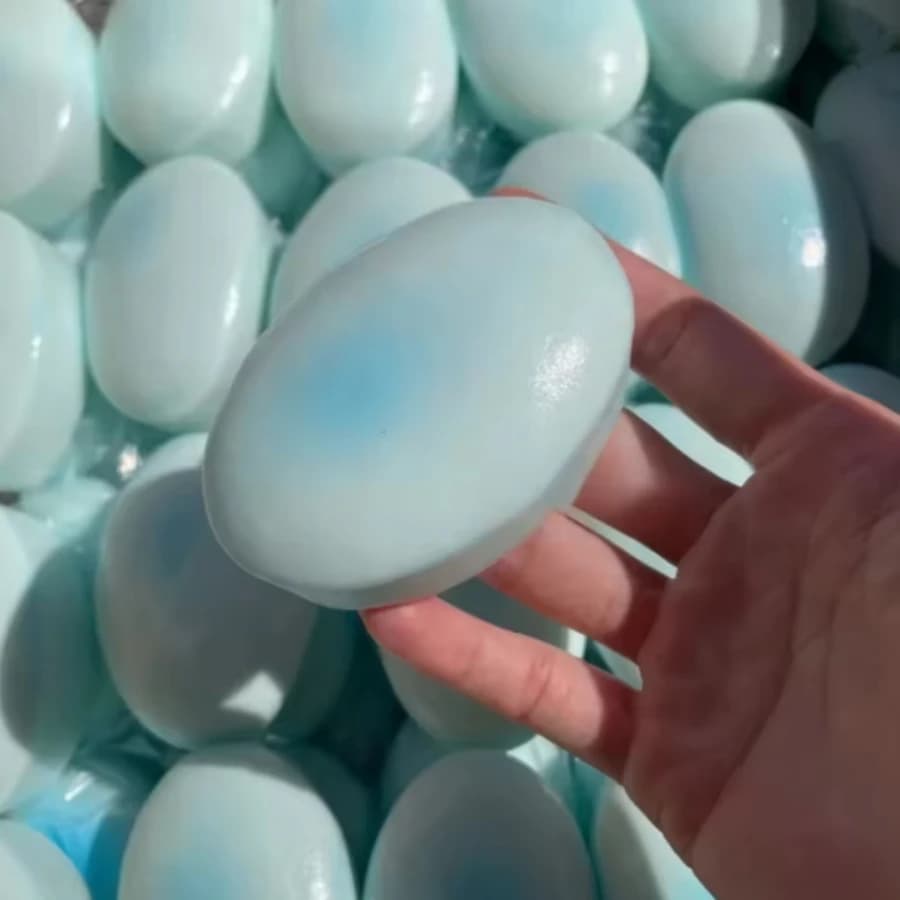 1 pz Giocattolo Antistress Morbido a Forma di Pane al Formaggio, Giocattolo Sensoriale a Lenta Risalita per Bambini e Adulti, Giocattoli Morbidi da Spremere