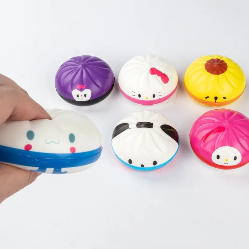 Sanrio Squishies a Forma di Raviolo, Giocattolo Antistress a Lenta Risalita, Colorato e Carino, per Bambini e Adulti, Idea Regalo