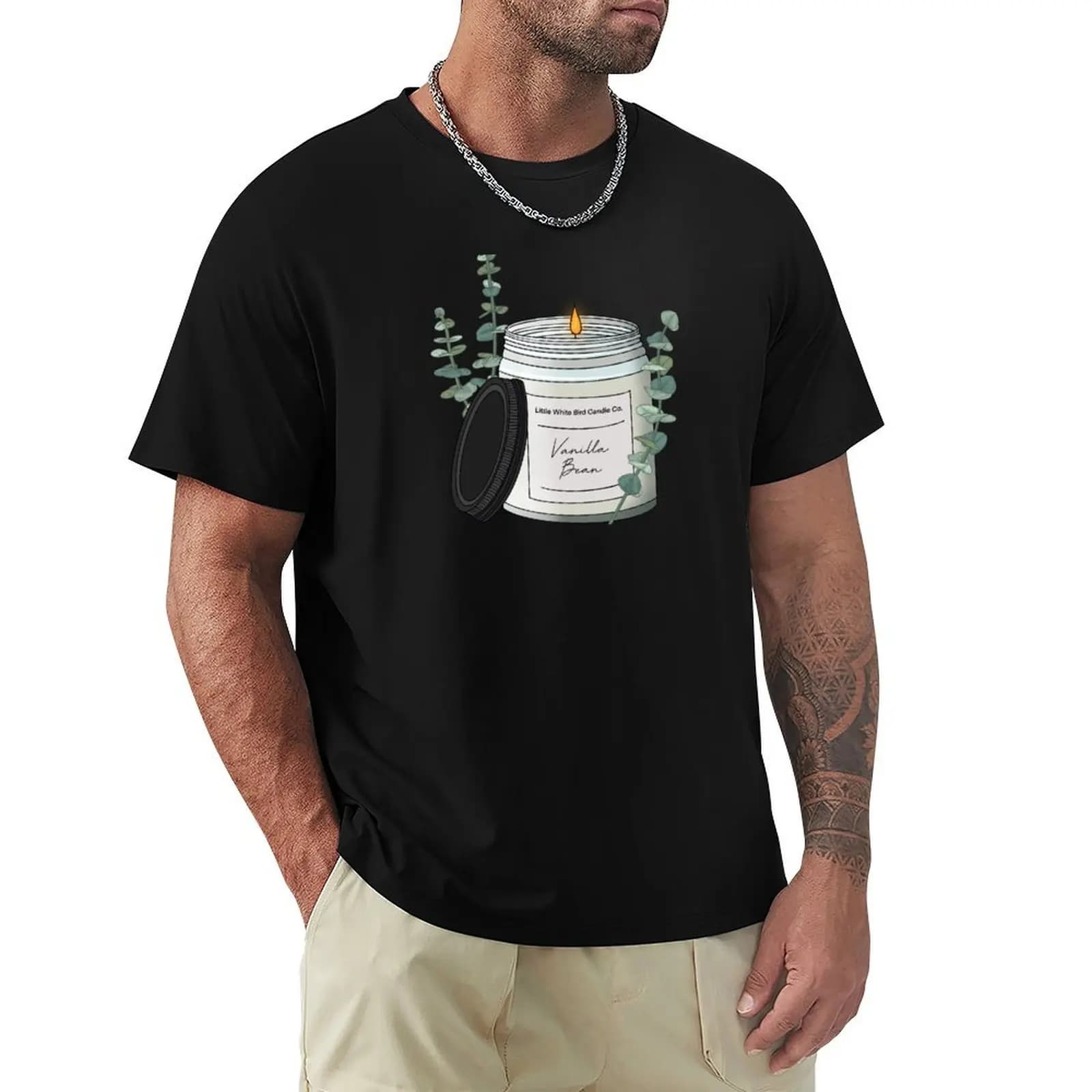 T-shirt Little White Bird Candle Co. T-shirt basic per taglie grandi e alte