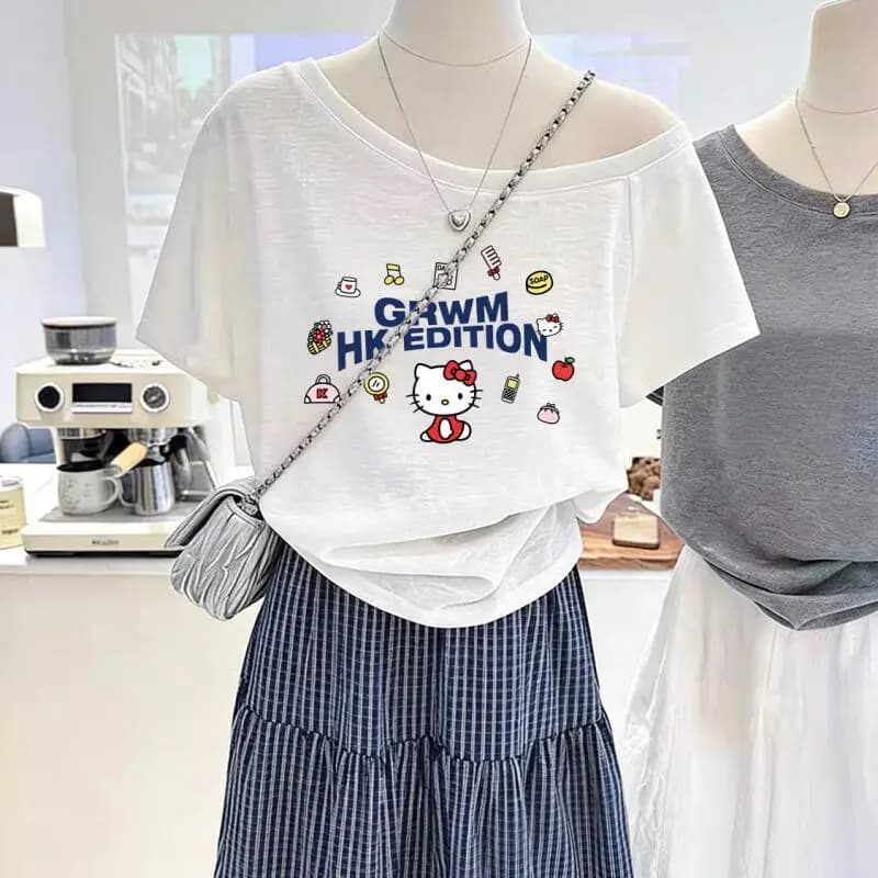 T-shirt a maniche corte Hello Kitty con stampa cartoon e spalla obliqua, design monospalla, nuovo modello femminile primavera estate, stile Ins