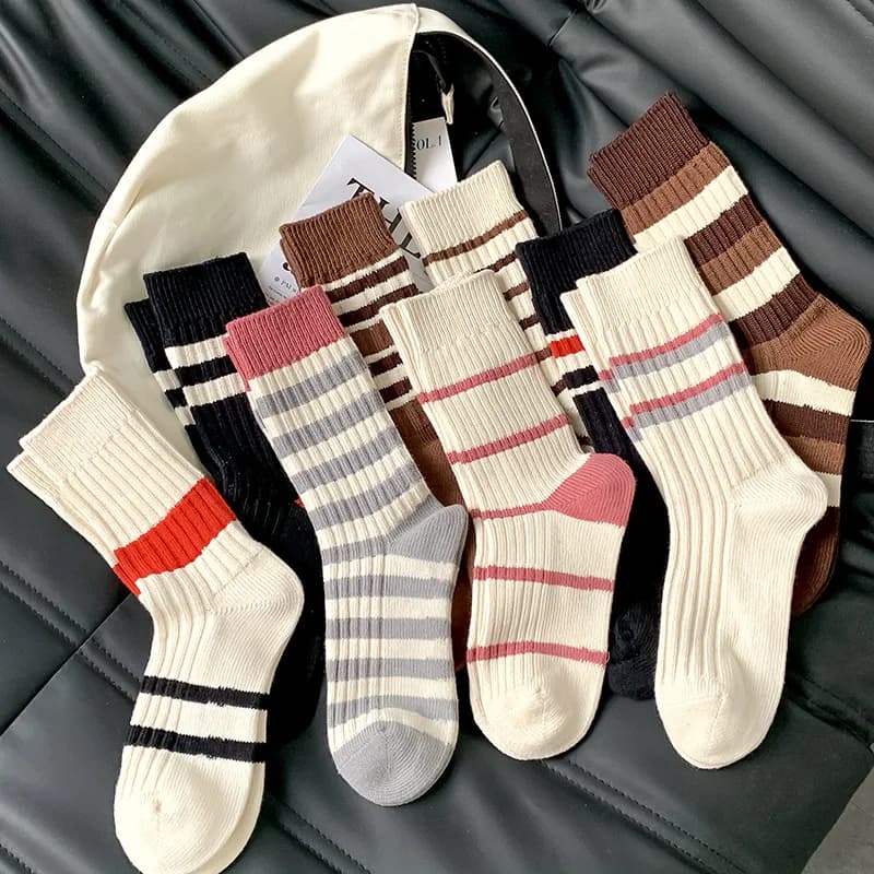 Calzini a righe alla moda Calzini da donna in cotone casual primaverili ed estivi stile college All-match Calzini Kawaii Harajuku
