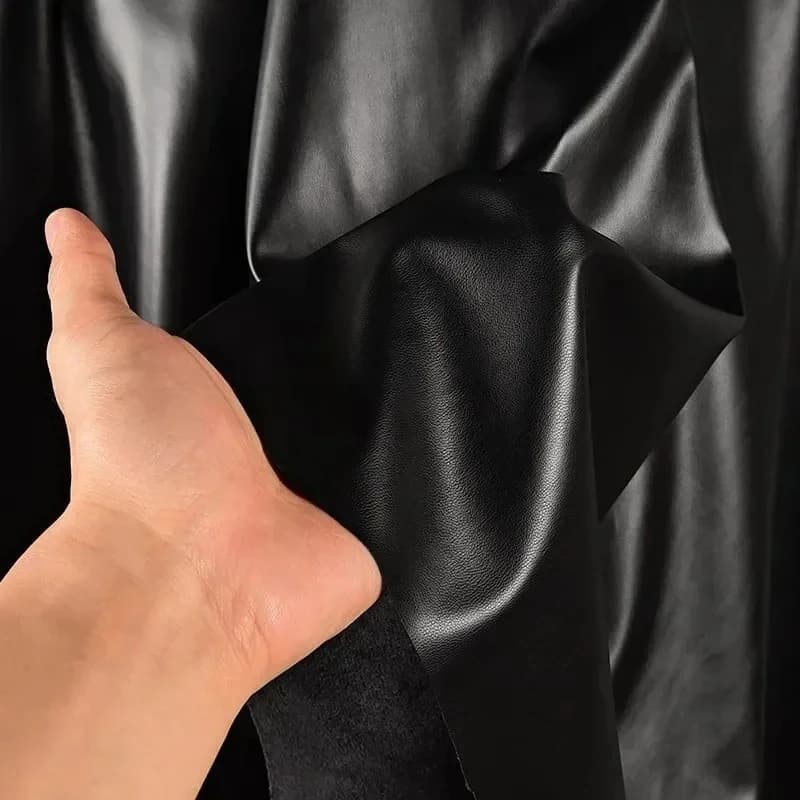 Tessuto in Pelle Scamosciata PU Nero Morbido e Setoso, Materiale Elastico per Abbigliamento, Vendita all'Ingrosso per Cucito Fai-da-Te