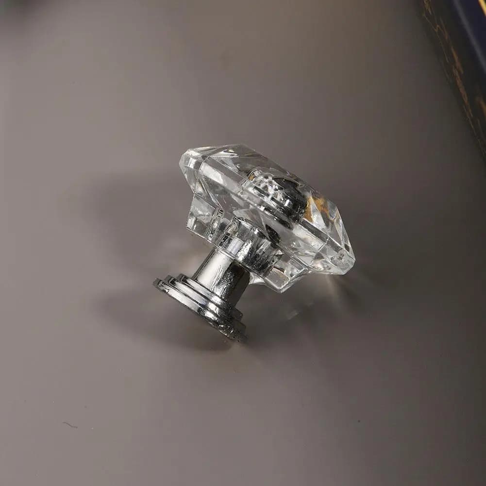 Manopole per mobili con diamanti in cristallo acrilico Maniglia con diamanti trasparenti per porte di armadi Cassetti Manopole decorative in plastica