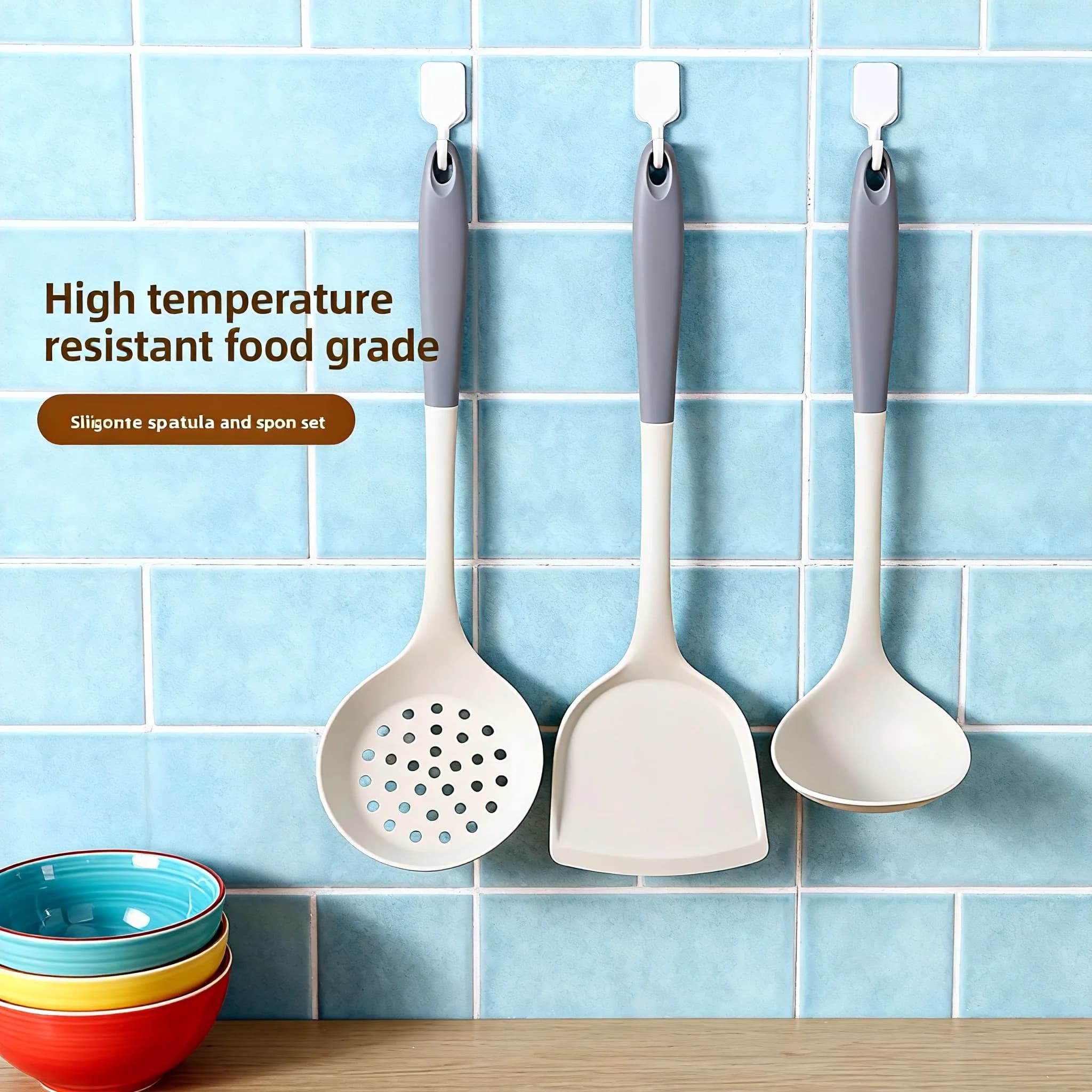 Set di Utensili da Cucina in Silicone Alimentare, Spatola Antiaderente, Cucchiaio per Zuppa e Colino Resistenti alle Alte Temperature