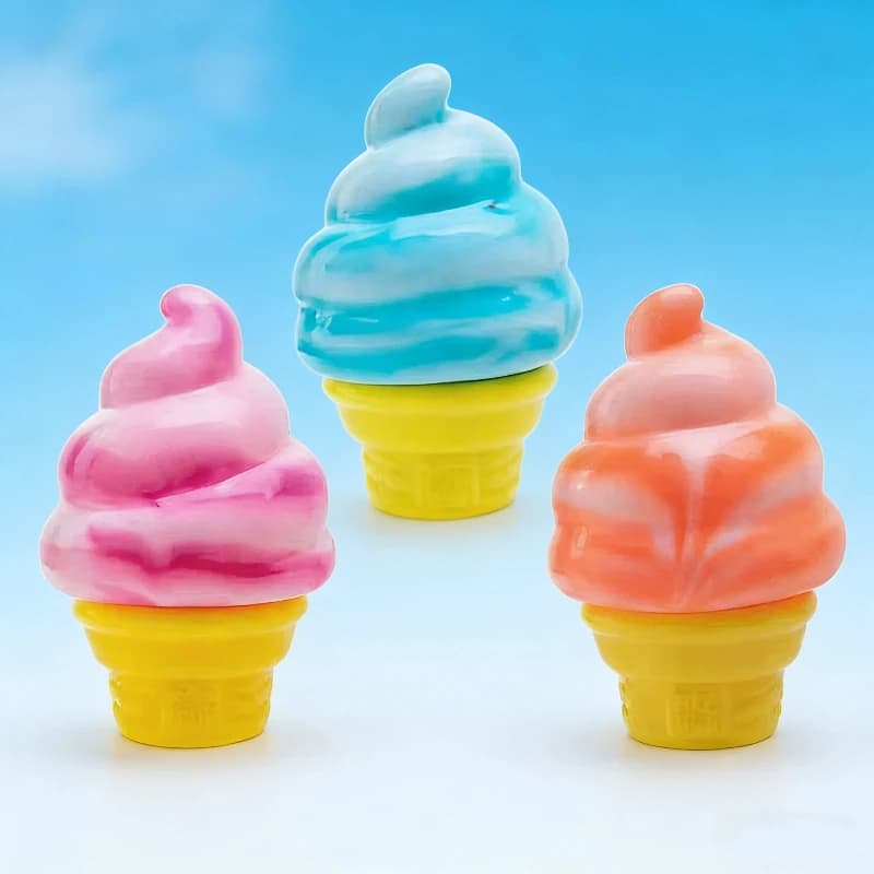 Disponibile: Needoh Nice Cube di Schylling, Giocattolo Sensoriale Antistress a Forma di Gelato, Squishy Colorato per Bambini e Adulti