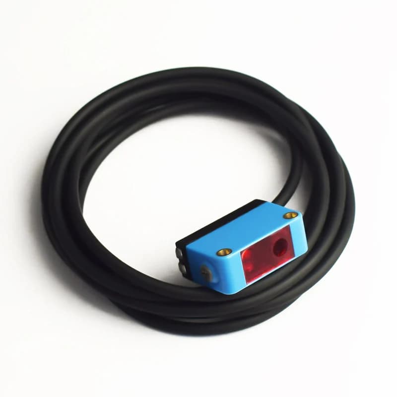 PNP/NPN IP67 10-300 Mm Adjustable Sensing Distance Background Suppression Infrared Laser Diffuse Reflection Photoelectric Sensor