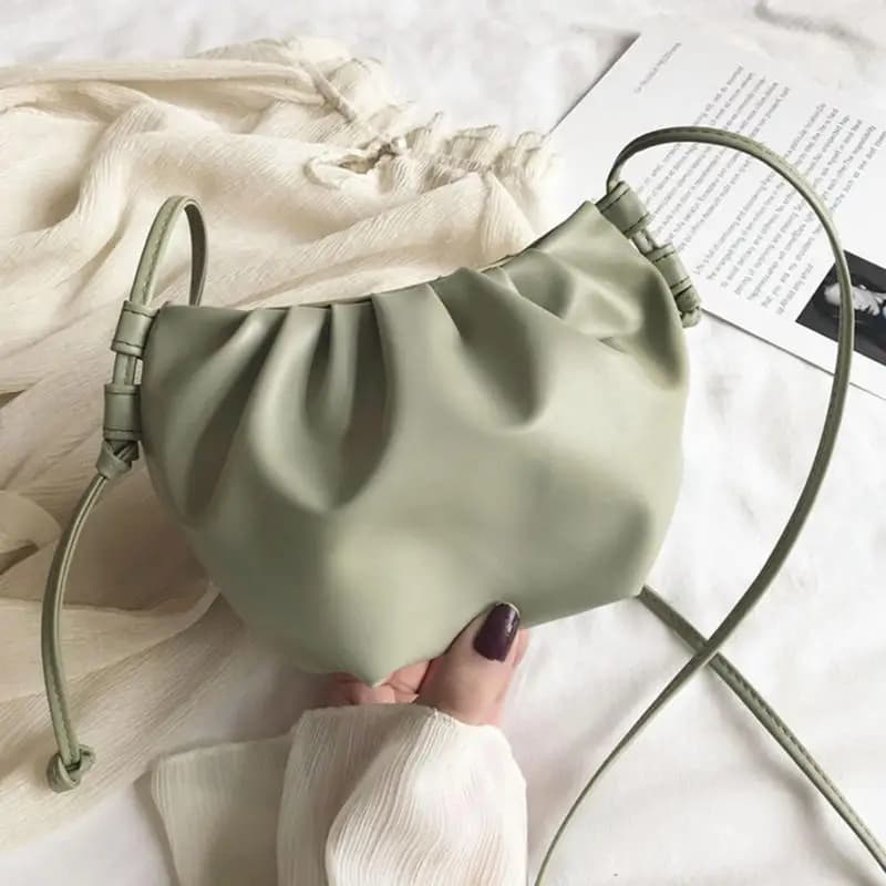 Borsa a tracolla singola da donna Borsa a tracolla in tinta unita alla moda Borsa da donna dal design plissettato femminile Mini borsa nuvola per ragazza