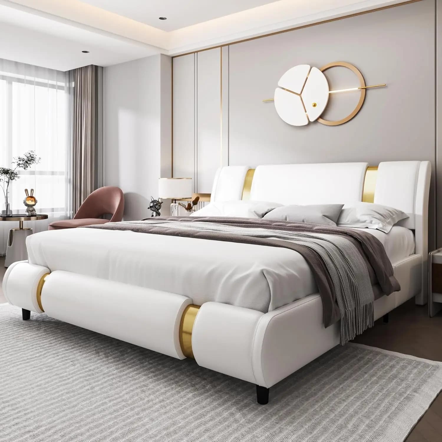 Letto con Piattaforma in Ecopelle, Decorazioni Dorate, Testiera Regolabile, Doghe in Legno, Senza Box Spring, Misura Queen, Personalizzabile