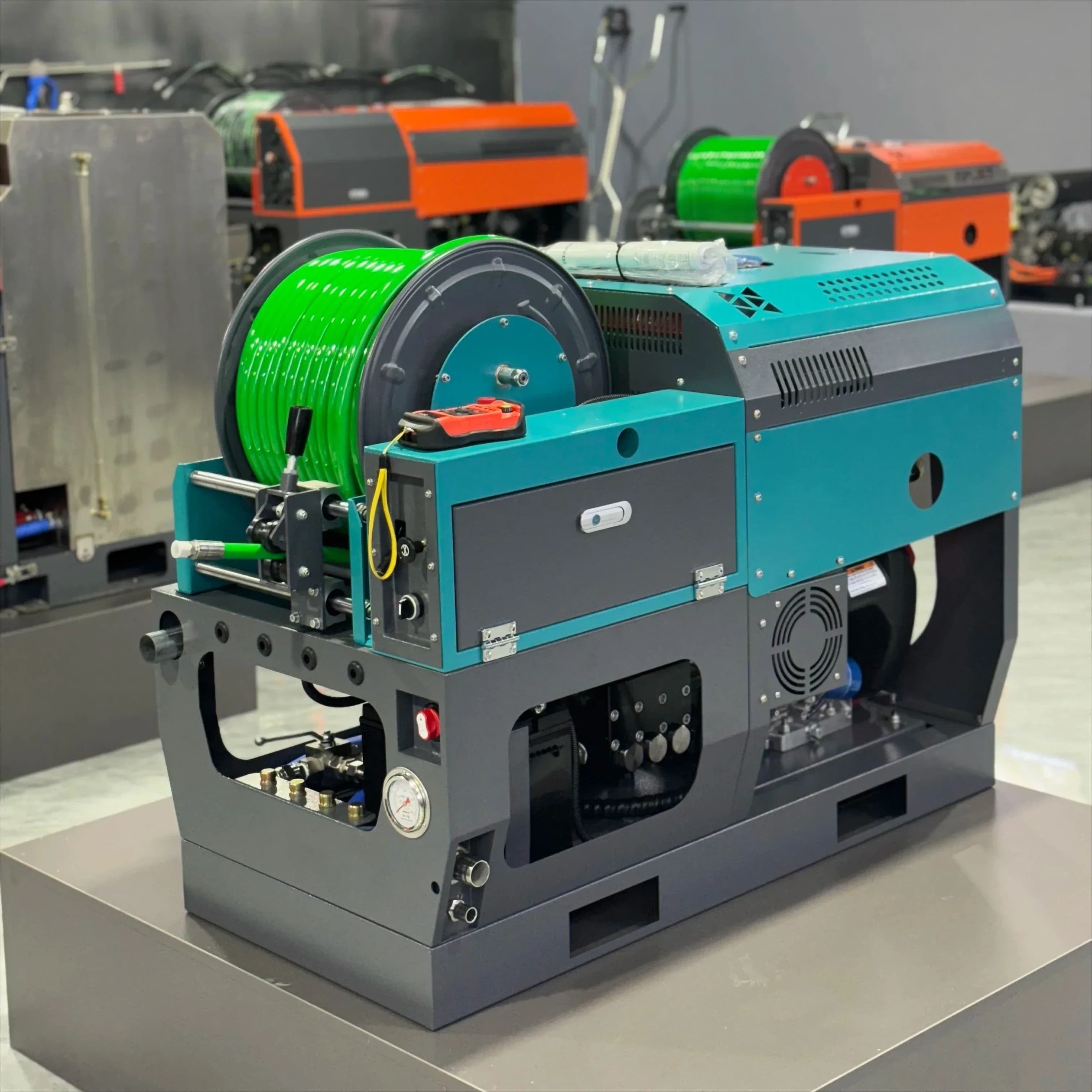 TMQ 3600psi 8gpm 230ft Tubo Macchina per la pulizia delle fognature Lavatrici a pressione per fognature da sci Uso a getto Telecomando RS per clanner di scarico