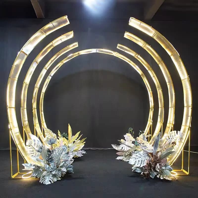 Wedding super large background starlight romantic iron sun board combination atmospheric arch outdoor lawn decoration road
