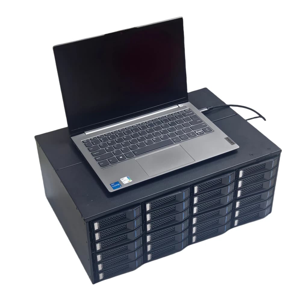 Enclosure di Espansione Storage Thunderbolt 3/4 a 24 Bay 22Gbps JBOD DAS per Server NAS, per HDD SATA/SAS da 2.5/3.5 pollici - Modello M424 / Enclosure TB a 24 Bay