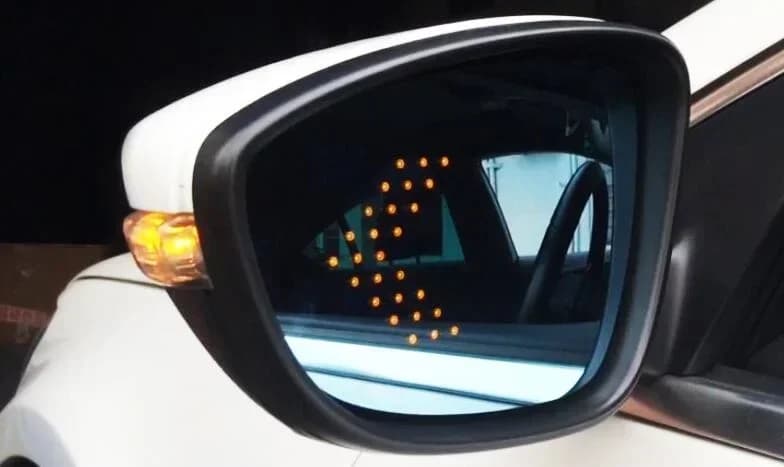 Eosuns Specchietto retrovisore blu con indicatori di direzione a LED e riscaldamento elettrico per Mitsubishi Pajero Montero 2016