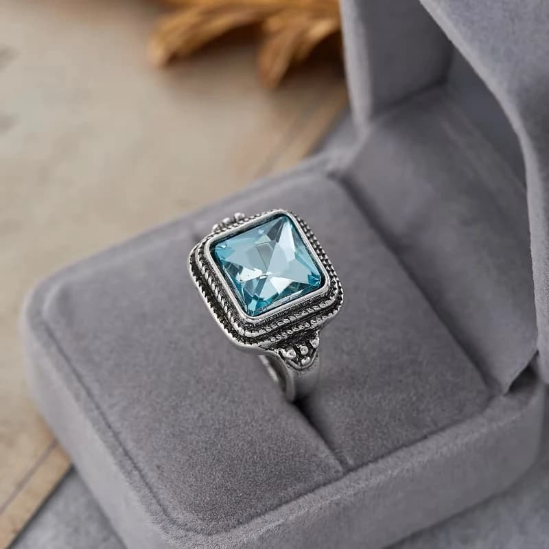 Jianjie Bohemian Retro Twists Classic Rings for Women Light Blue Square Zircon Personality Fashion Jewelry Accessories