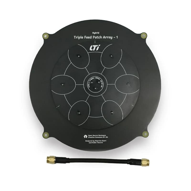 1 pcs 5.8GHz Triple Feed Patch Array 14dBi gain inner hole male image transmitter Flat screen antenna for FPV Drone Airplane