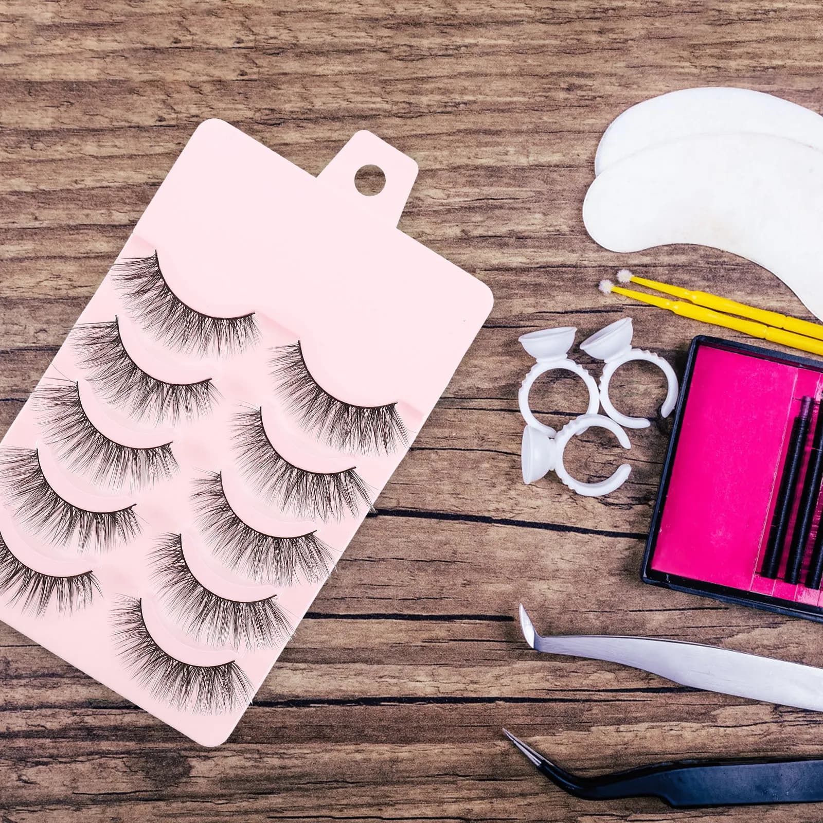 5 pairs of premium fake eyelashes for women, long and thick natural eyelashes, easy to apply and remove, comfortable to wear for any occasion.