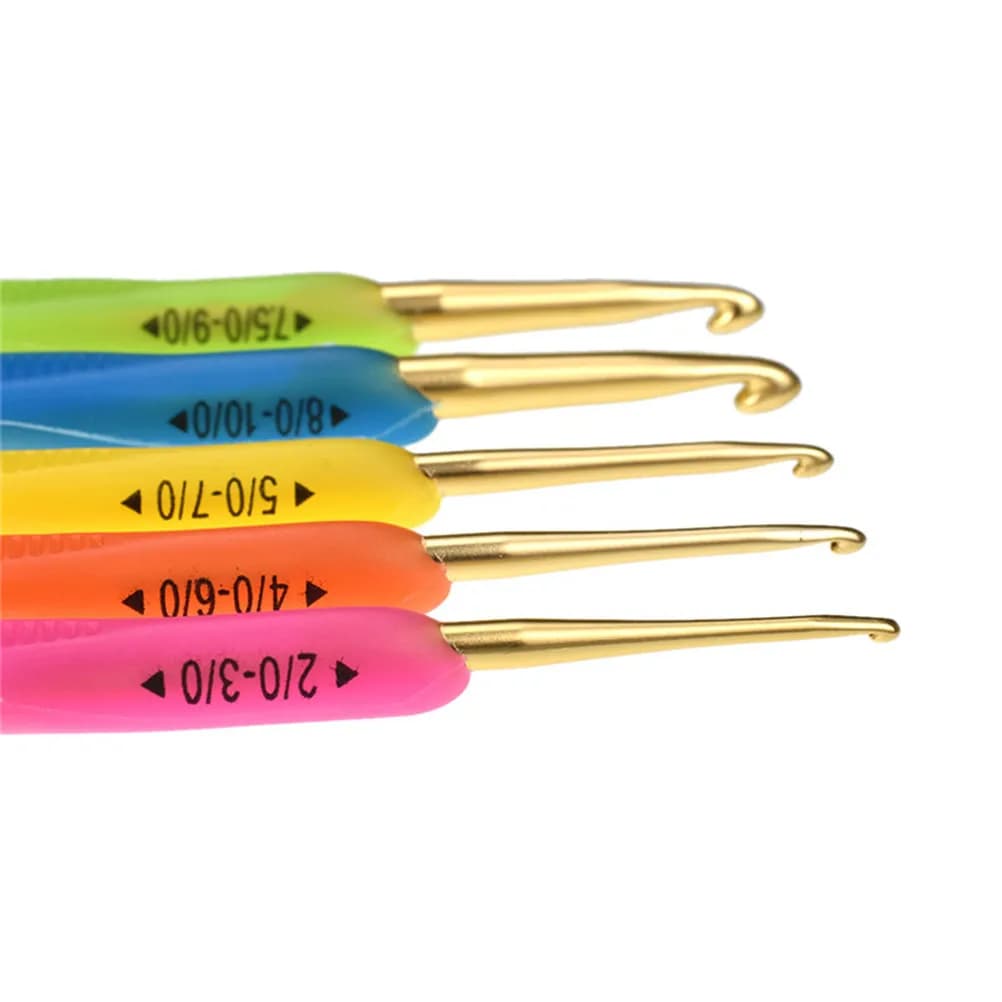 Set di 5 Uncinetti Premium con Manico Ergonomico in TPR, Antiaderenti, in Alluminio con Manico Lungo per Tutti i Tipi di Filato, Lavori Artigianali Fai-da-Te