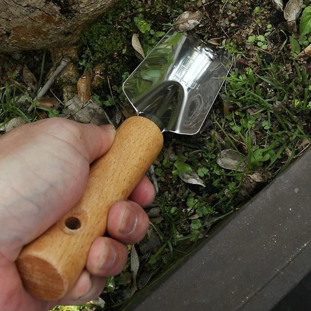 Set di 11 Attrezzi da Giardinaggio Professionali, Kit con Vanga, Estirpatore, Spruzzatore e Paletta per Terreno, Antiscivolo e Resistenti