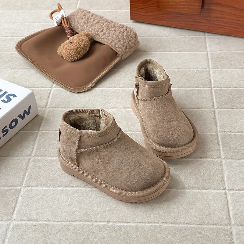 2025 Nuovi stivali da neve per bambini invernali Nuovo design Scarpe basse in pelliccia naturale super calde Pantofole Stivali corti in cotone da donna