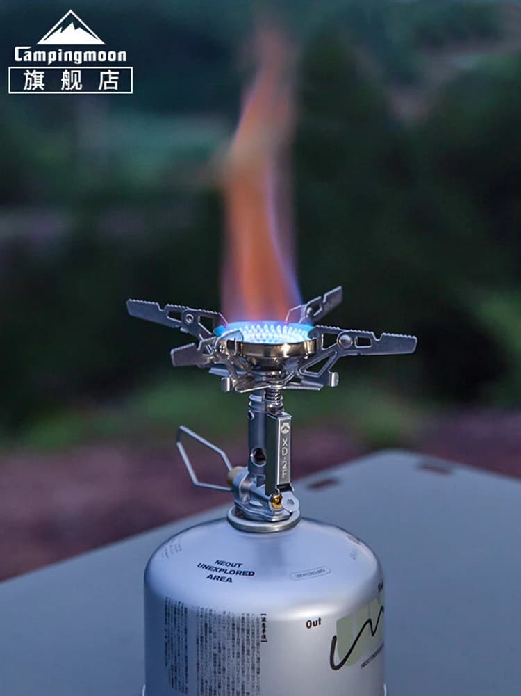 CAMPINGMOON Fornello a Gas da Esterno XD-2F con Pressione Stabilizzata e Base Integrata a Quattro Gambe Staccabile