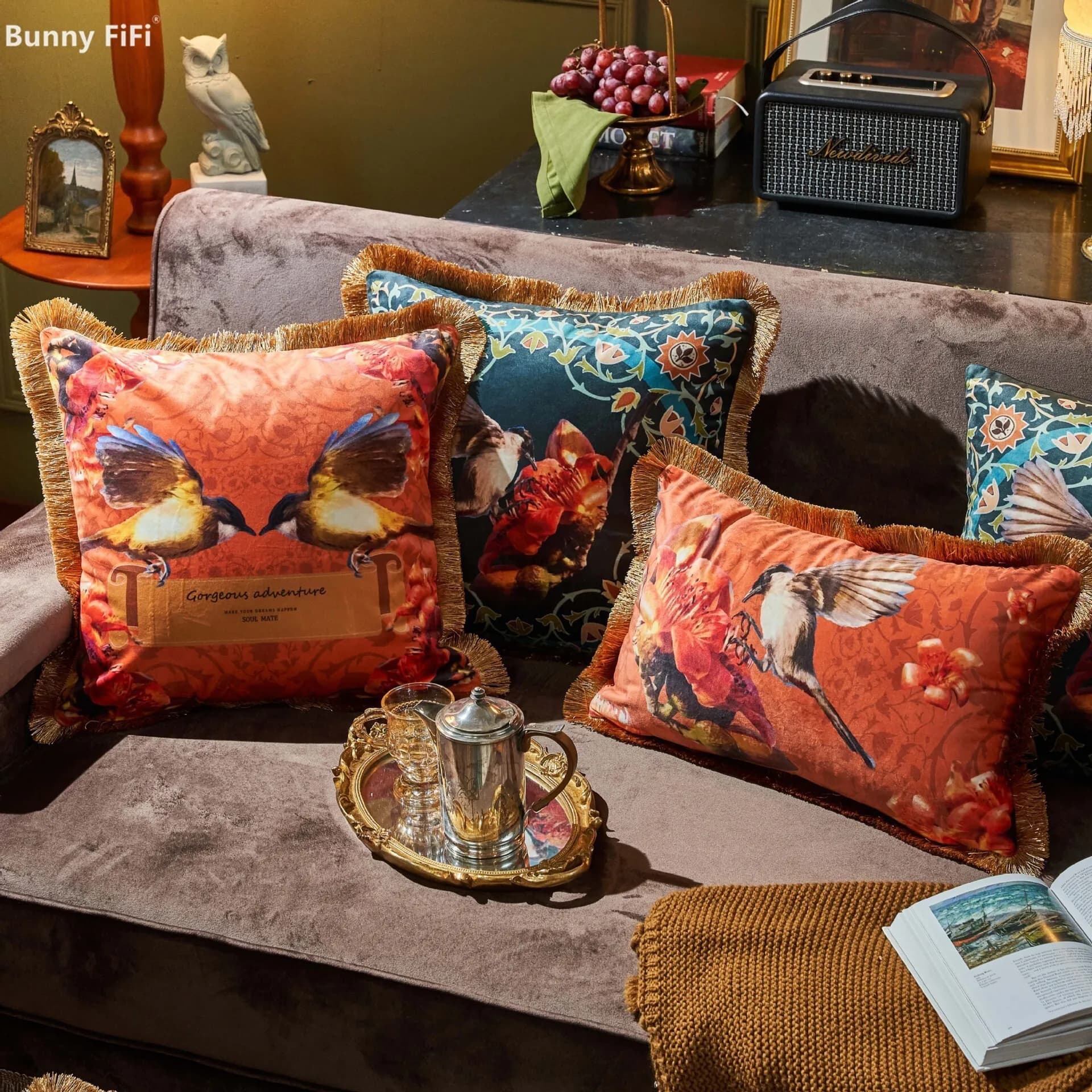 Gorgeous Adventure Birds Cushion Cover Soft Velvet With Tassel Animal Decorative Throw Pillow Covers For Living Room Home Decor