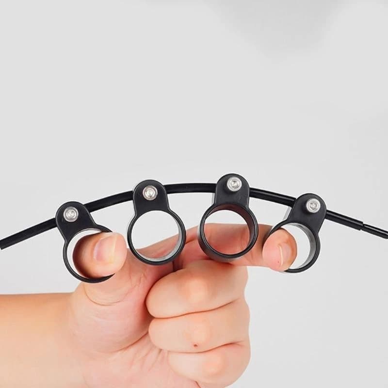 Adjustable finger expansion training band for strengthening exercise