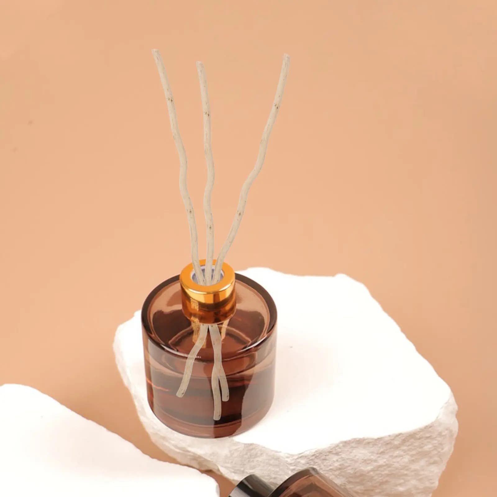 50Pcs Wooden Diffuser Sticks DIY Aroma Diffuser Rods Strong Volatility Elegant Home Decor Fragrance Sticks for Room Air