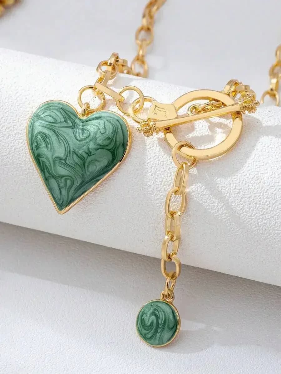 Collana alla Moda con Ciondolo a Cuore Verde in Lega Smaltata e Chiusura a Moschettone