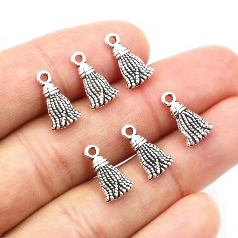 50pcs 13x7.5mm Silver Antique Alloy Plated Nappa World DIY Charm Pendant Making Results Accessories For Bracelet Necklace