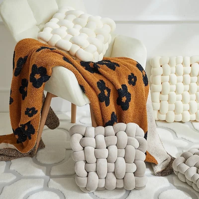 Cuscino fatto a mano con nodo Abbraccio Giocattoli Cuscino quadrato Cuscino imbottito estetico nordico Sedia da ufficio Sedile da pavimento Cuscino in peluche Schienale per dormire