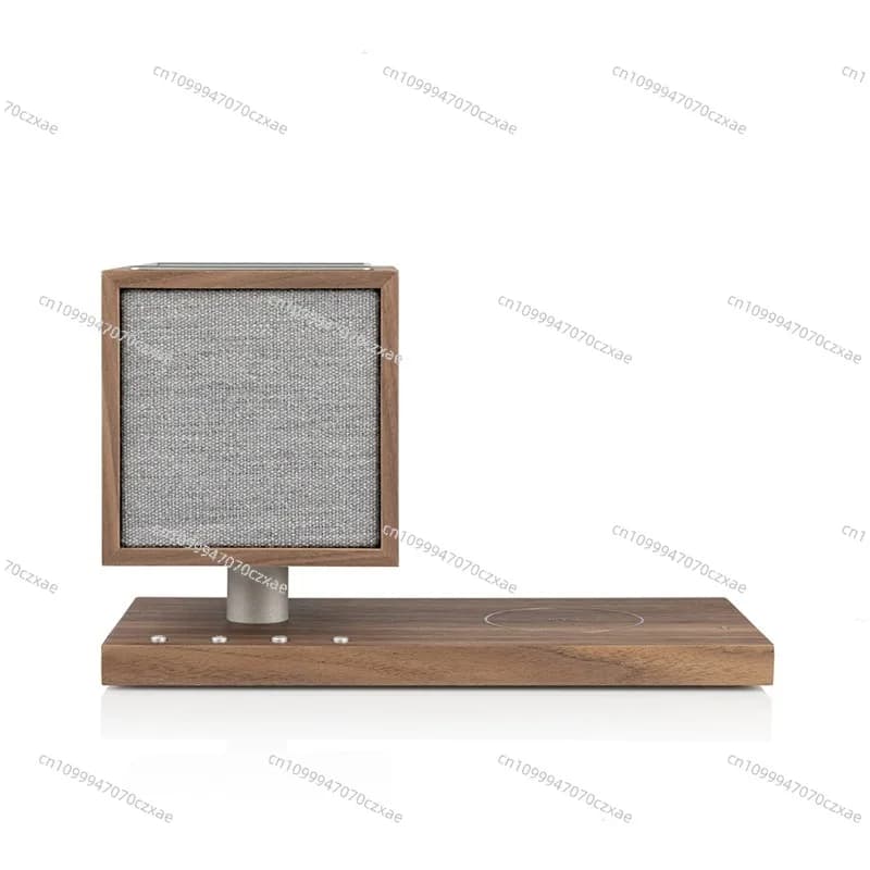 Elegante Altoparlante Bluetooth in Legno con Ricarica Wireless