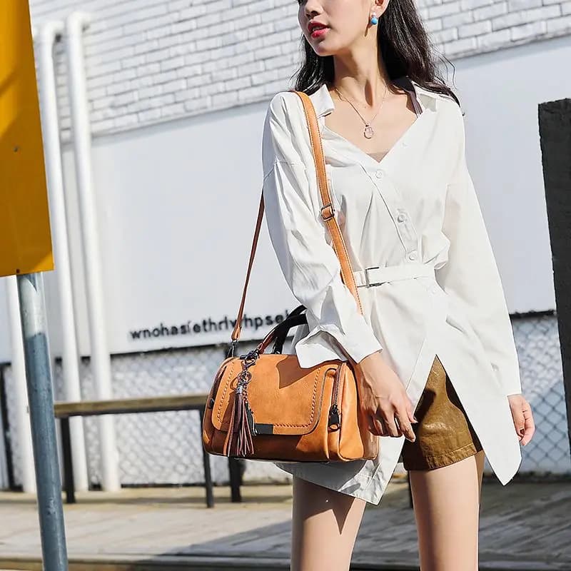 Women's Trendy 2026 New Versatile Leather Cered Hand Bag Simple Versatile Leather Soft Leather Shoulder Bag Boston Style