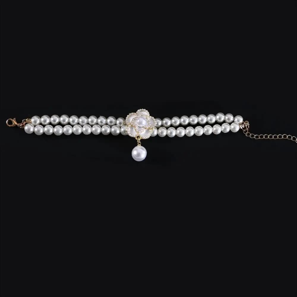 Collana per animali domestici con perle a doppio strato Collana con ciondolo a forma di fiore dolce Collare di perle per animali domestici Collana regolabile per principessa per cani Festa di compleanno
