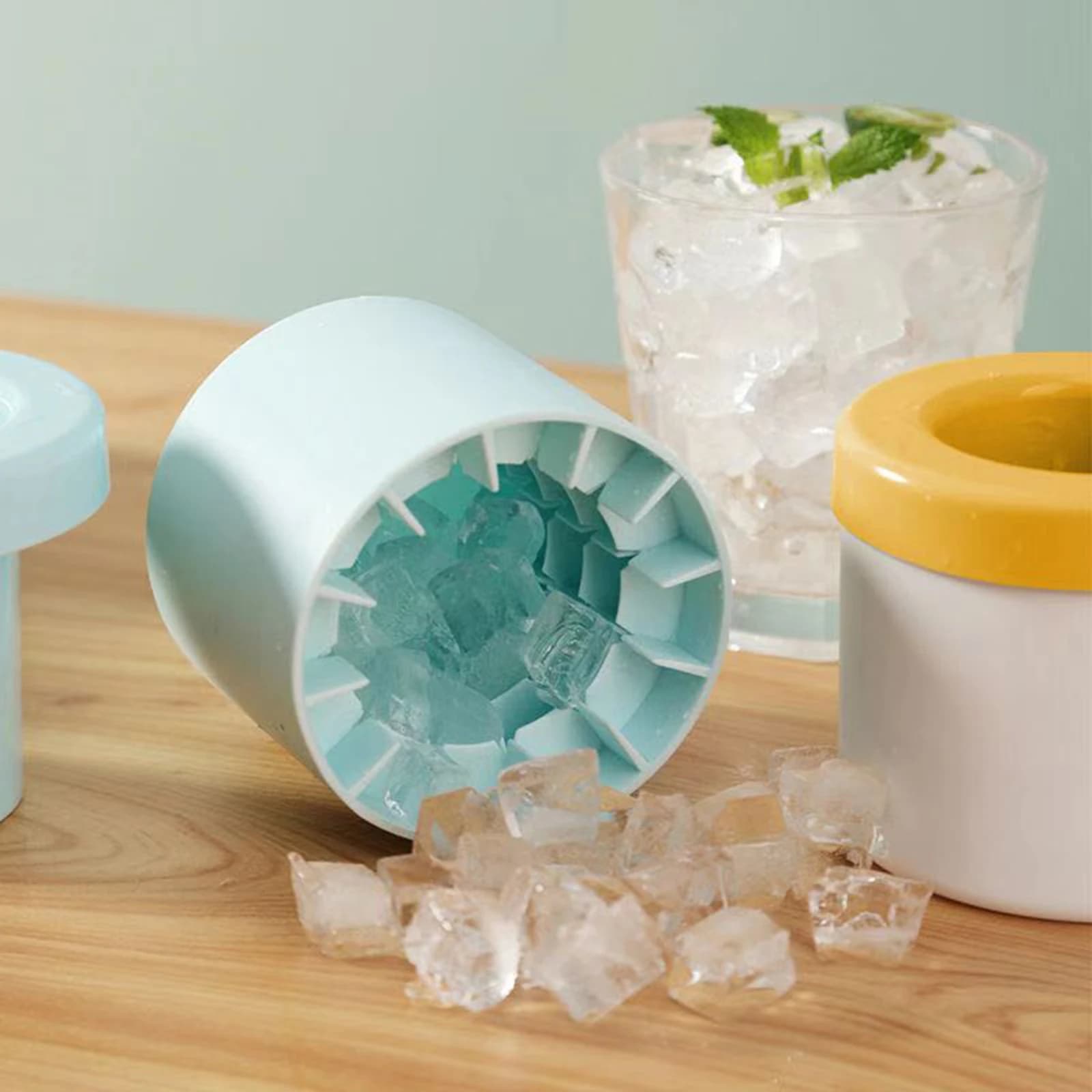 Stampo per Cubetti di Ghiaccio in Silicone con Coperchio, Secchiello Cilindrico per Ghiaccio, Mini Contenitore Ermetico Riutilizzabile, Accessori per Feste e Bar, Utensili da Cucina