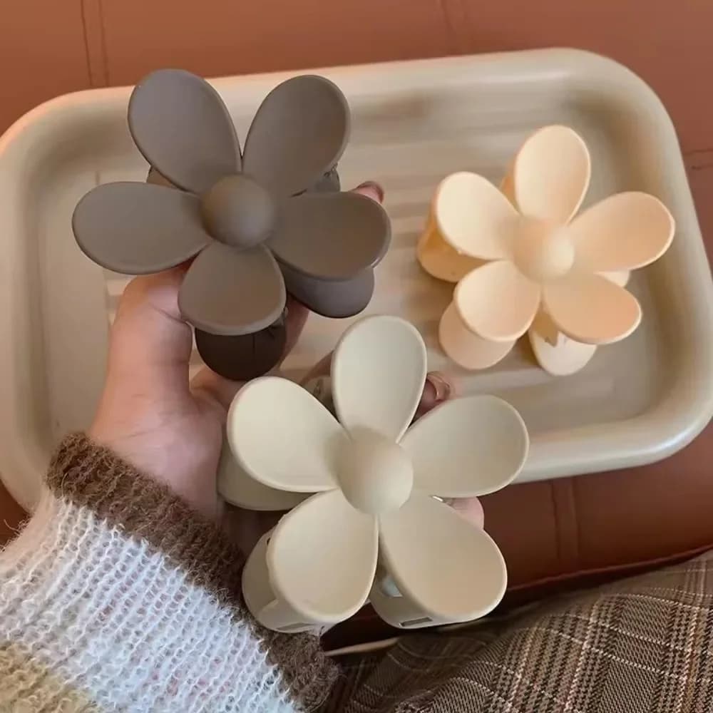 Fermagli per artigli a fiore grande per le donne Morsetti per capelli per artigli per capelli alla moda Forcine per capelli opache per ragazze Accessori per capelli Barrette per copricapo dolce