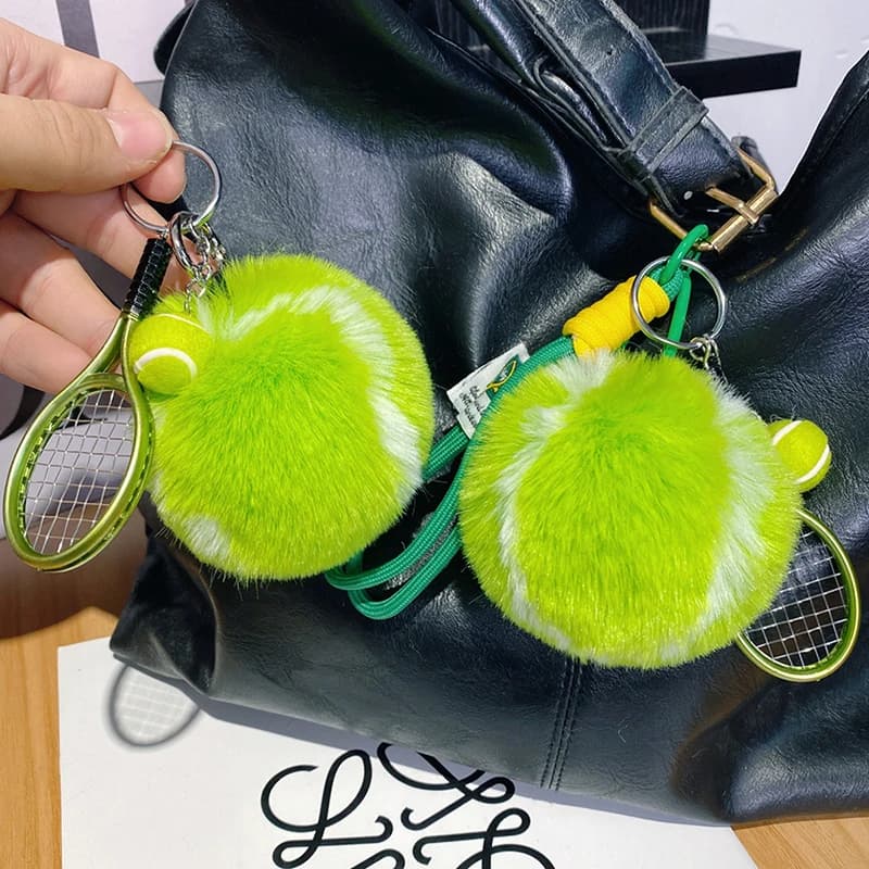 Portachiavi da tennis Simpatico ciondolo per borsa da scuola con palla di peluche Ornamenti appesi per ragazza Regalo Accessori chiave Portachiavi Portachiavi in pelliccia da tennis