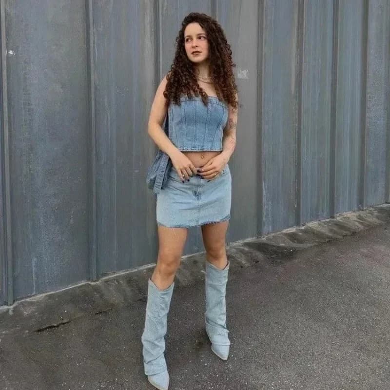 Stivali di jeans con tacco a spillo pieghettato per donna 2025 Stivali da donna alti al ginocchio con punta a punta autunno Stivali da donna da cowboy moda taglie forti