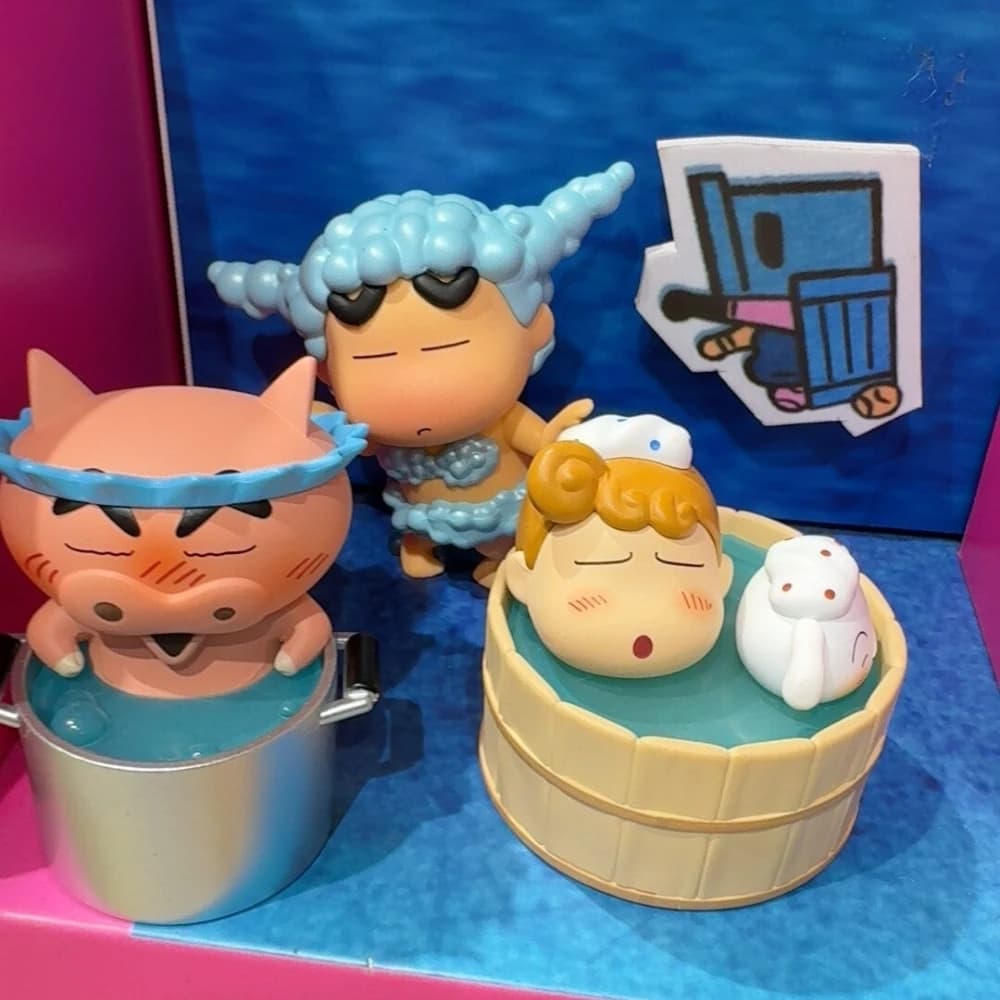 Crayon Shinchan Dynamic Scrub Series Blind Box - Ornamento da Scrivania Carino, Statuetta Anime, Borsa a Sorpresa Trendy, Giocattolo Regalo