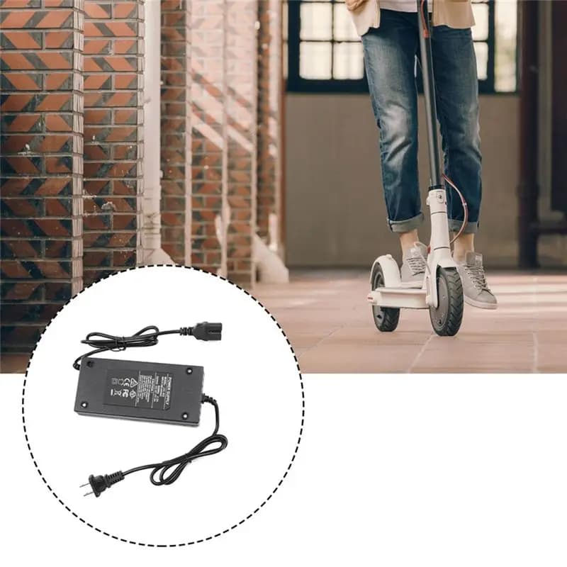 (X07A) Adattatore di Alimentazione per Monopattino Elettrico Kugoo M4, Caricabatterie 48V (Spina USA)