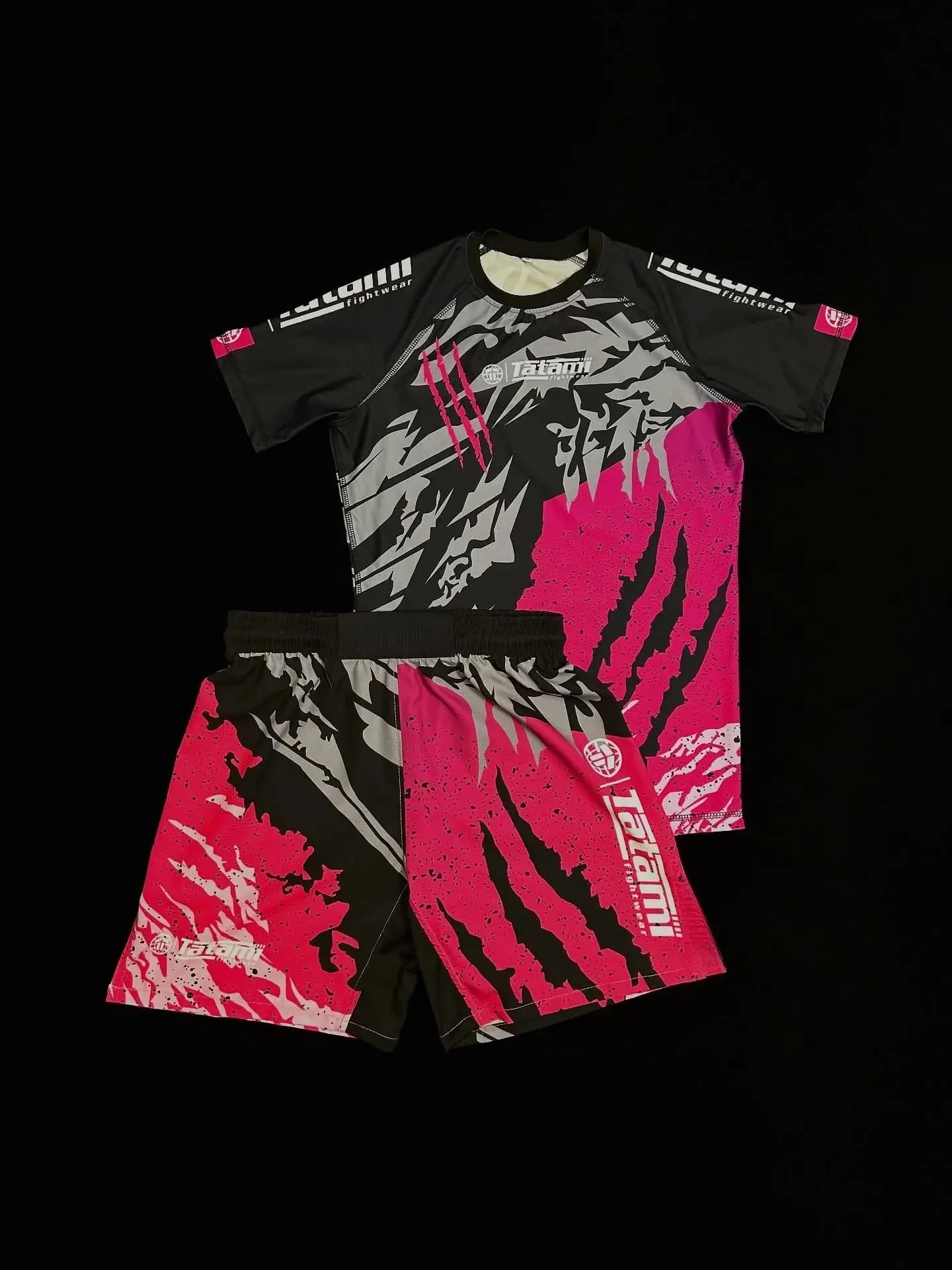 Set Sportivo Traspirante Trendy 2026 per Uomo e Donna, Top e Pantaloncini per Allenamento, Corsa e Combattimento ad Asciugatura Rapida