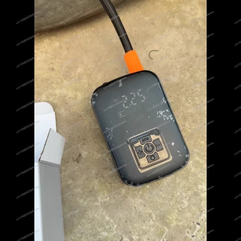 Pompa d'Aria Portatile Wireless per Auto, Gonfiatore Elettrico per Pneumatici Auto