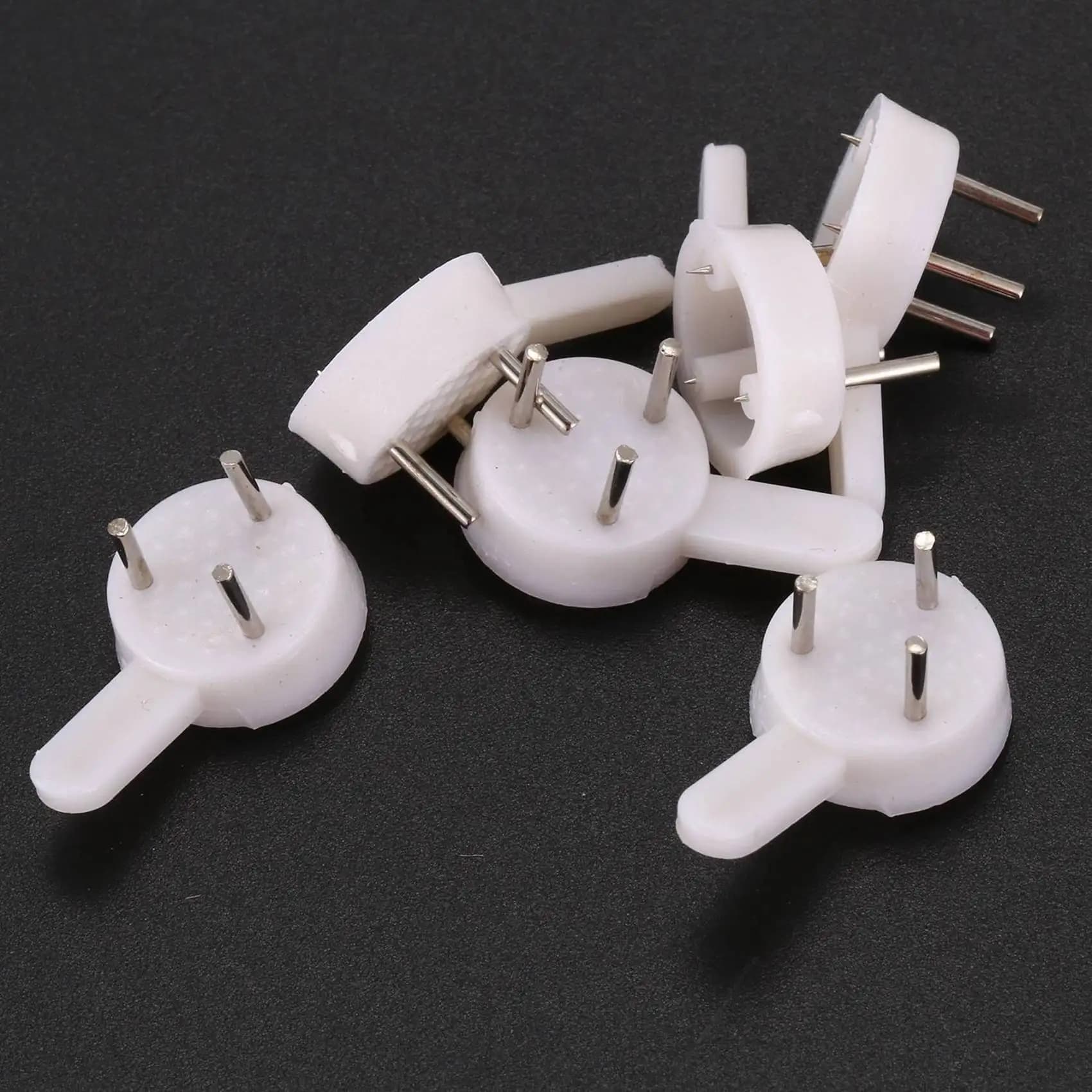 IALJ-80 Pieces Hooks Hanging Plastic Squares 3 Pins Small White