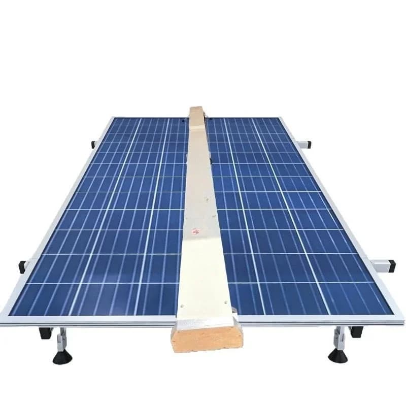 Pannello di generazione di energia solare fotovoltaica robot di pulizia completamente automatizzato Apparecchiatura per la pulizia della centrale elettrica fotovoltaica