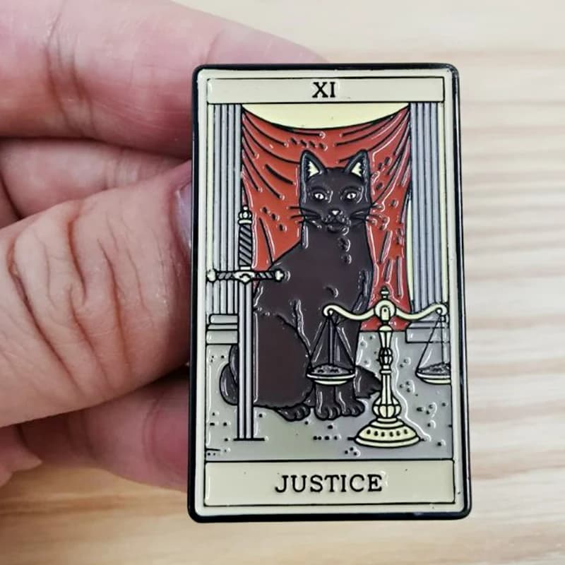 Gatti Tarocchi Carta Giustizia Gatto Nero Spilla Distintivo spille Gioielli gattino Amante regalo