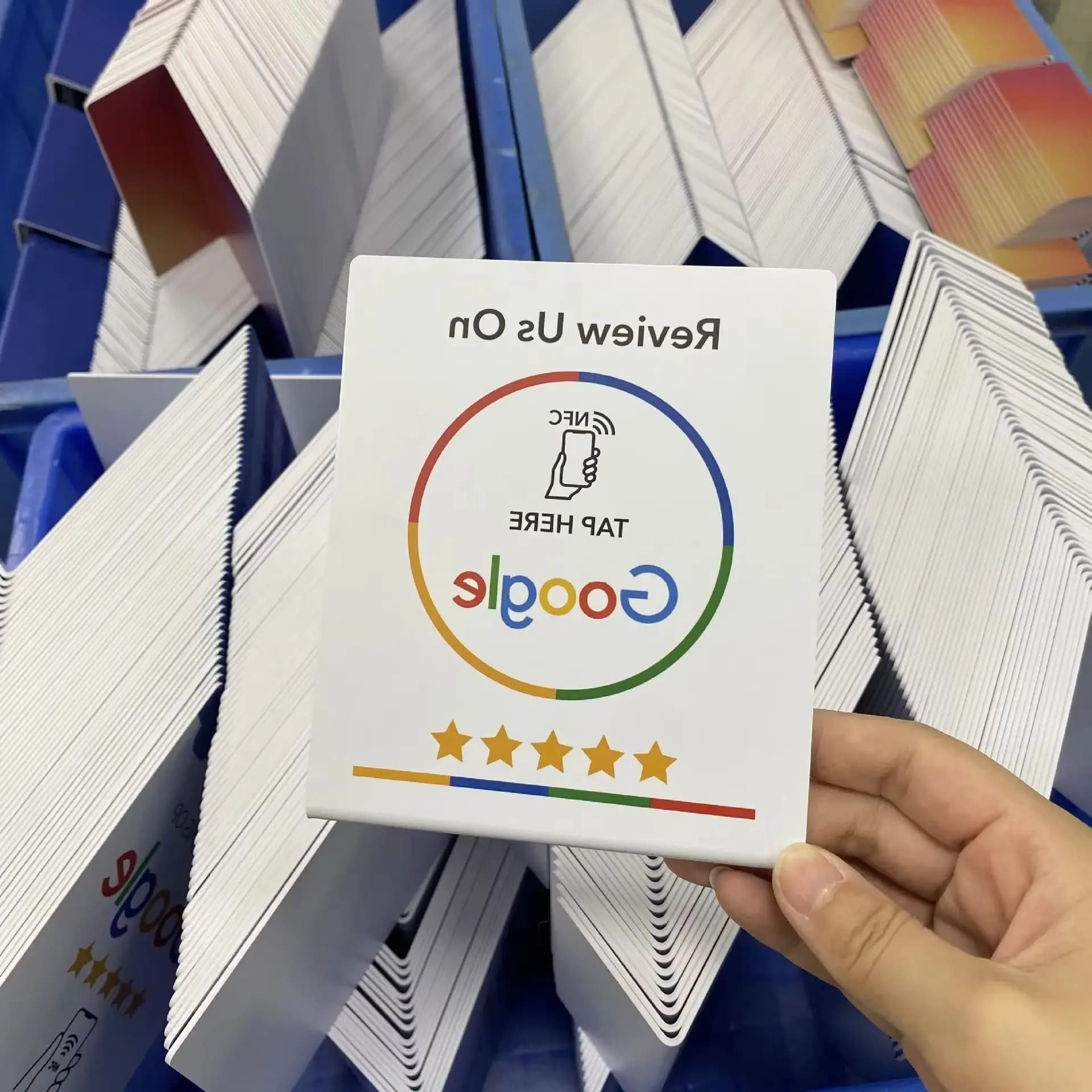 Stazione di carte NFC programmabile 5YOA 13,56 Mhz Google Review Display Supporto per carte di flessione con staffa di marca per piano da tavolo