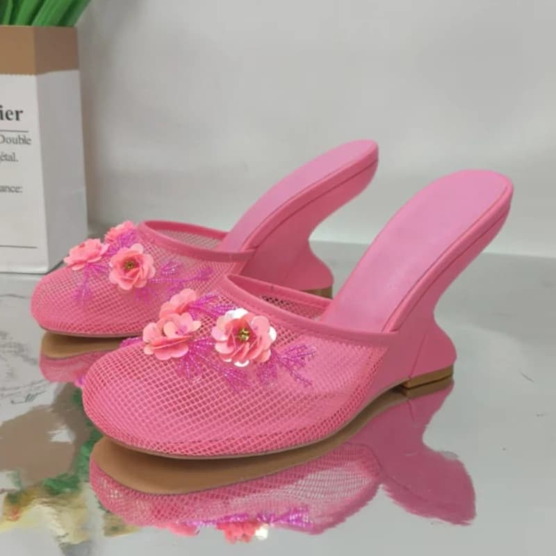 Sandali con tacco a zeppa e plateau a rete, alla moda, con fiore, per donna, stile europeo e americano, versatili, da indossare all'aperto