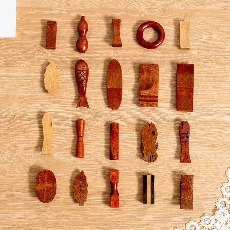 SN 1pc new Chopsticks Holder Wooden Chopstick Pillow Spoon Fork Knife Stand Table Decor Chopstick Rest Tableware Holder