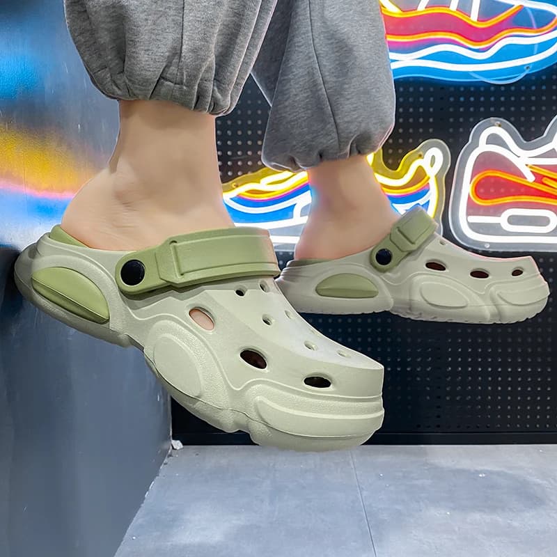 Summer Men's Thick-Soled Non-Slip Breathable Toe-Cap Sandals Casual Beach Slippers Beach Sandals Outdoor Thick-Soled