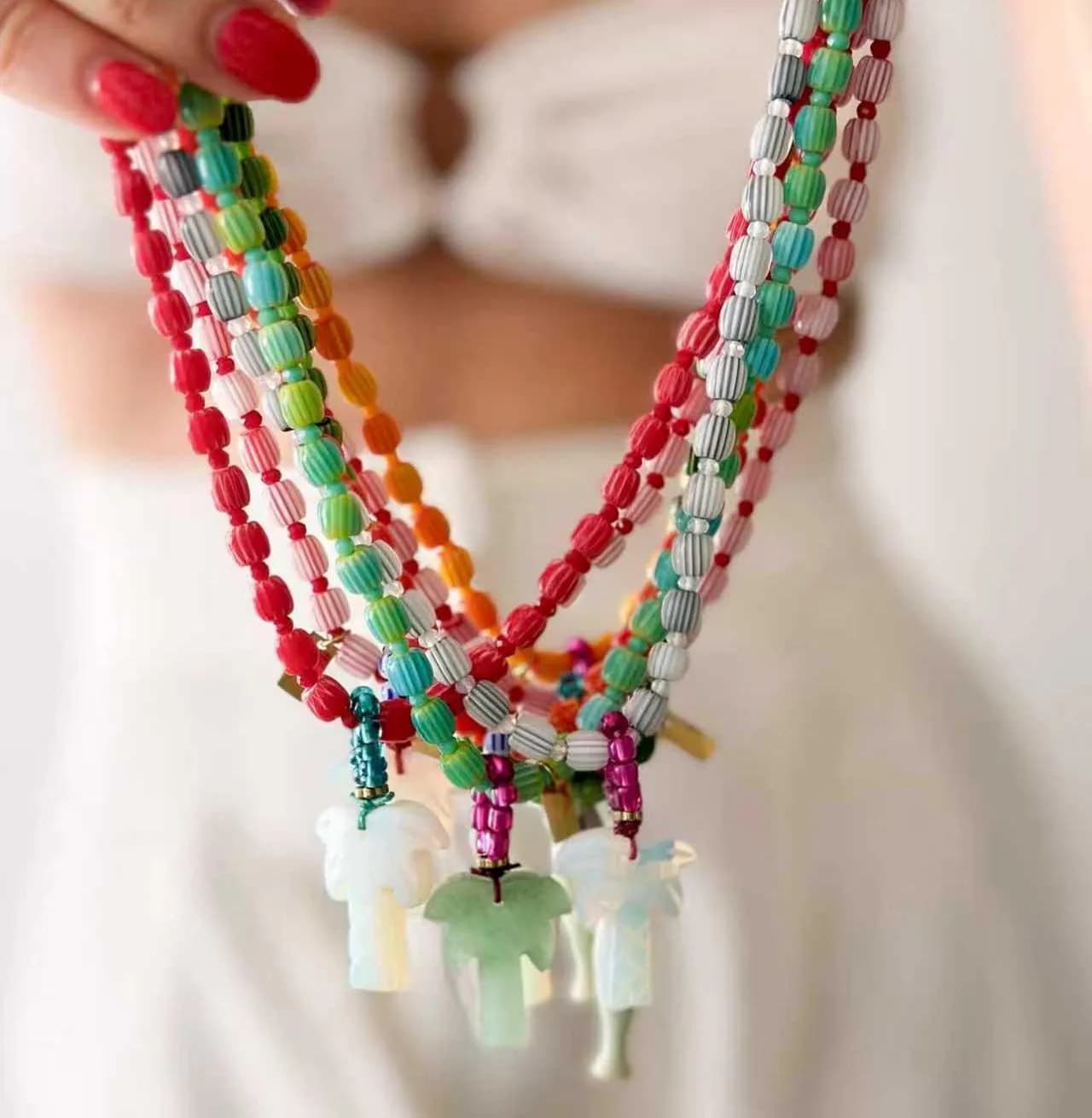 Fashion exquisite summer accessories fashionable jewelry ceramic beads necklace with pendant in agate natural stone tree handmade