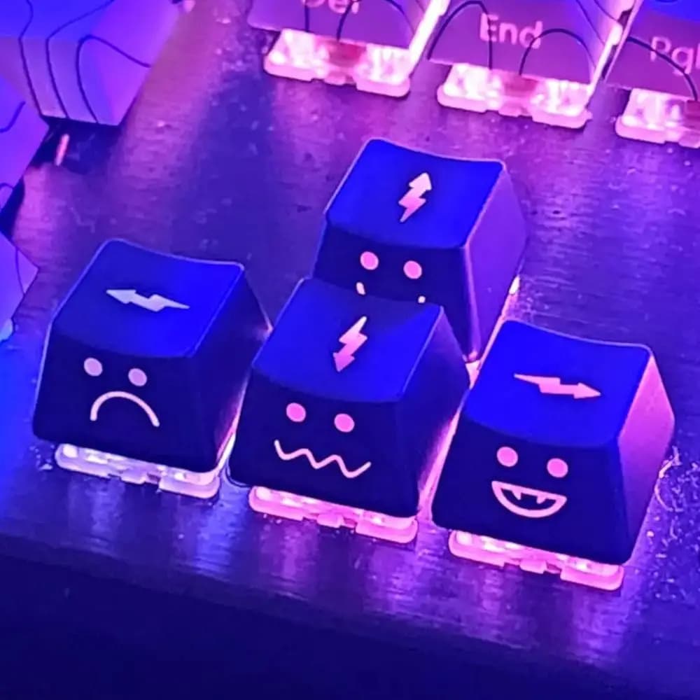 Simpatici copritasti retroilluminati Emo Set tasti direzionali freccia WASD Tappo chiave illuminazione laterale nero per tastiera meccanica per interruttore MX